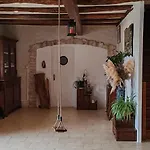 D'hote Cosy Avec Grand Salon, Proche Futuroscope, Cure Thermale, Wifi, Salle De Bain, Parking Gasthof