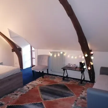 D'hote Cosy Avec Grand Salon, Proche Futuroscope, Cure Thermale, Wifi, Salle De Bain, Parking Гостевой дом 3*