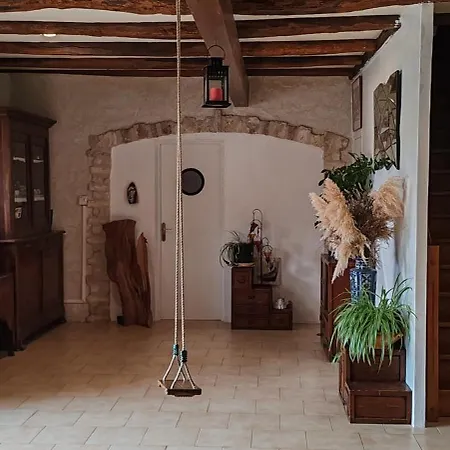 D'hote Cosy Avec Grand Salon, Proche Futuroscope, Cure Thermale, Wifi, Salle De Bain, Parking Гостевой дом