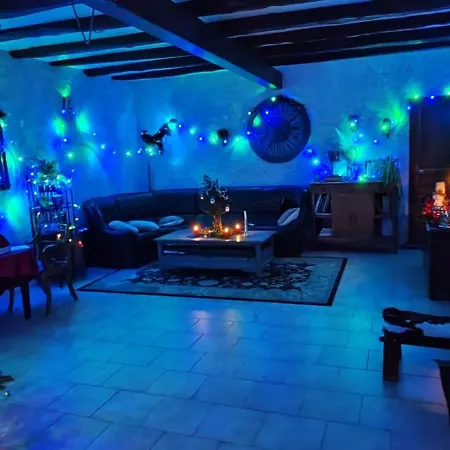 招待所 Chez Cathy Chambre D'Hote Cosy Avec Piscine, Jacuzzi Et Grand Salon, Proche Futuroscope, Cure Thermale, Wifi, Salle De Bain, Parking 拉罗什波赛