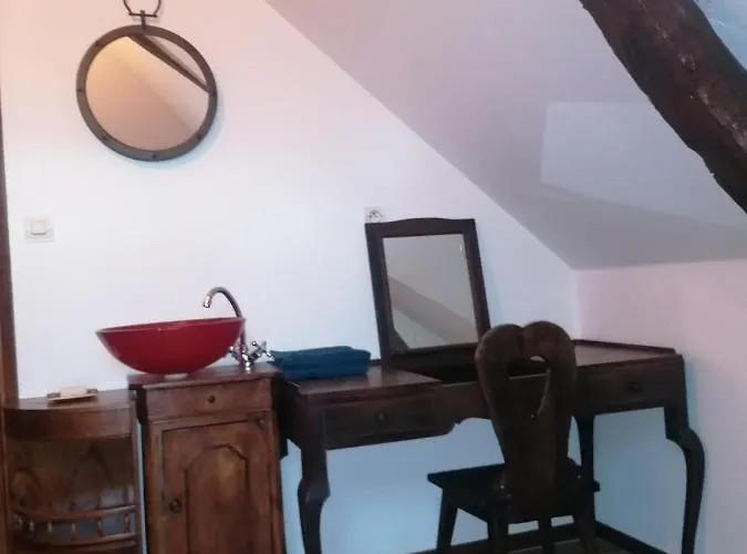 D'hote Cosy Avec Grand Salon, Proche Futuroscope, Cure Thermale, Wifi, Salle De Bain, Parking