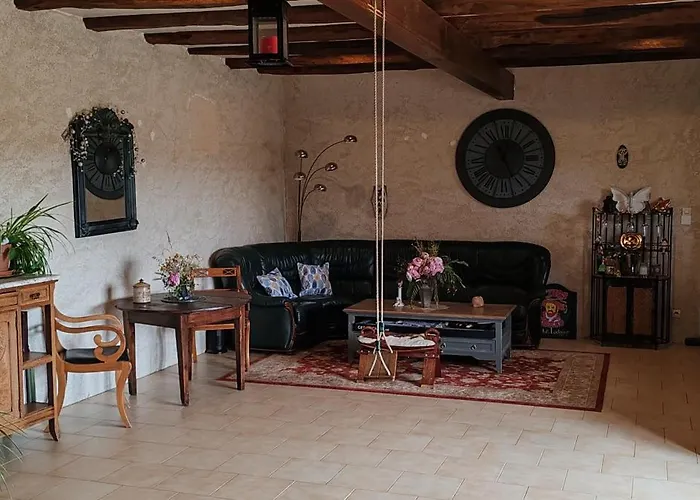 D'hote Cosy Avec Grand Salon, Proche Futuroscope, Cure Thermale, Wifi, Salle De Bain, Parking Guest house 3*